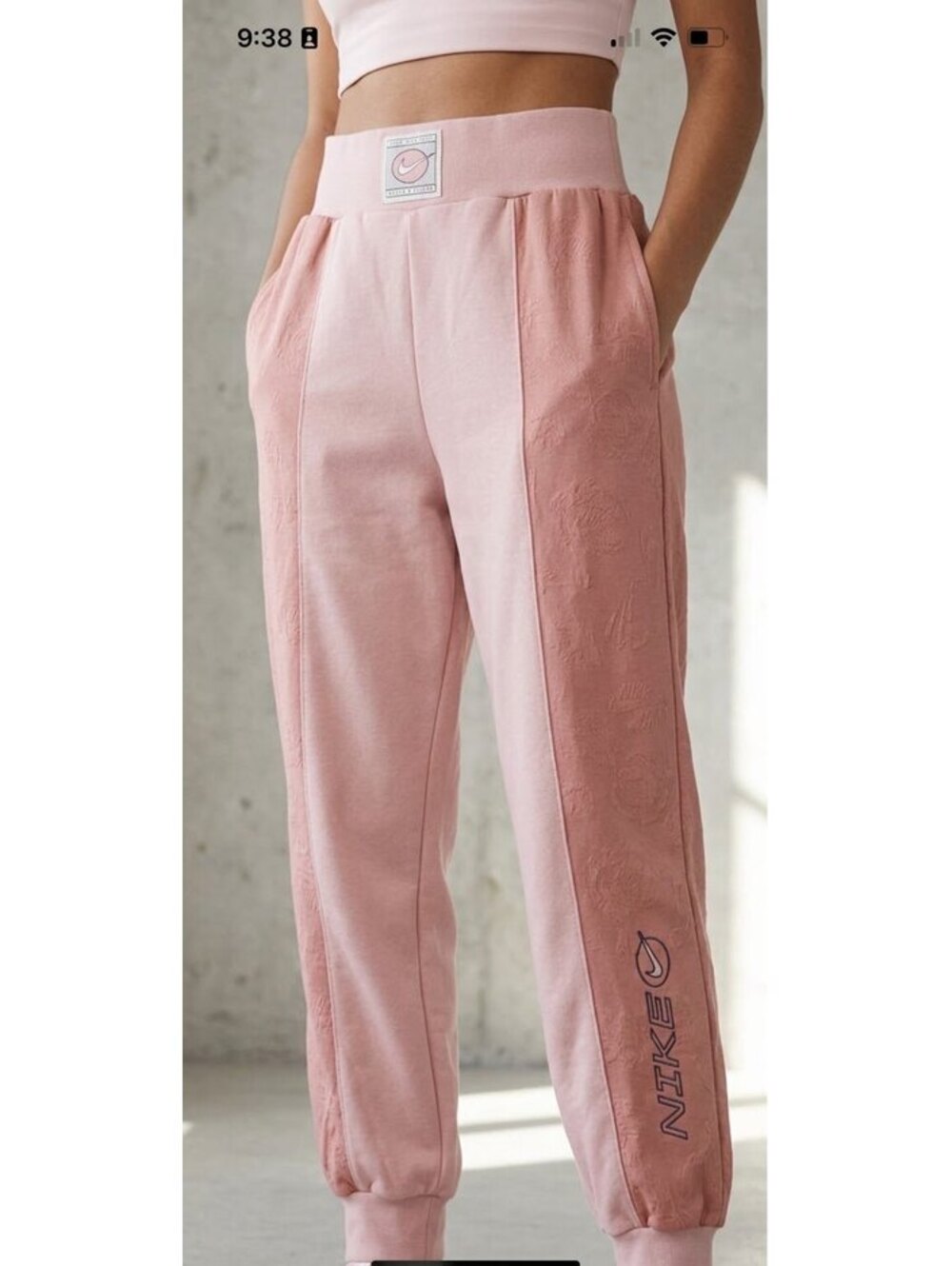 Nike Athletics Colorblocked Rose Jacquard Joggers / Sweatpants Sz Medium htf